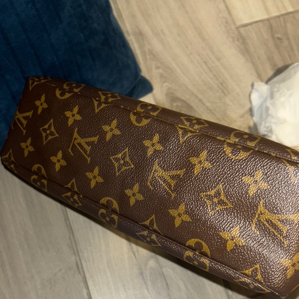 Louis Vuitton Brown Monogram Toiletry Bag - Picture 6 of 7